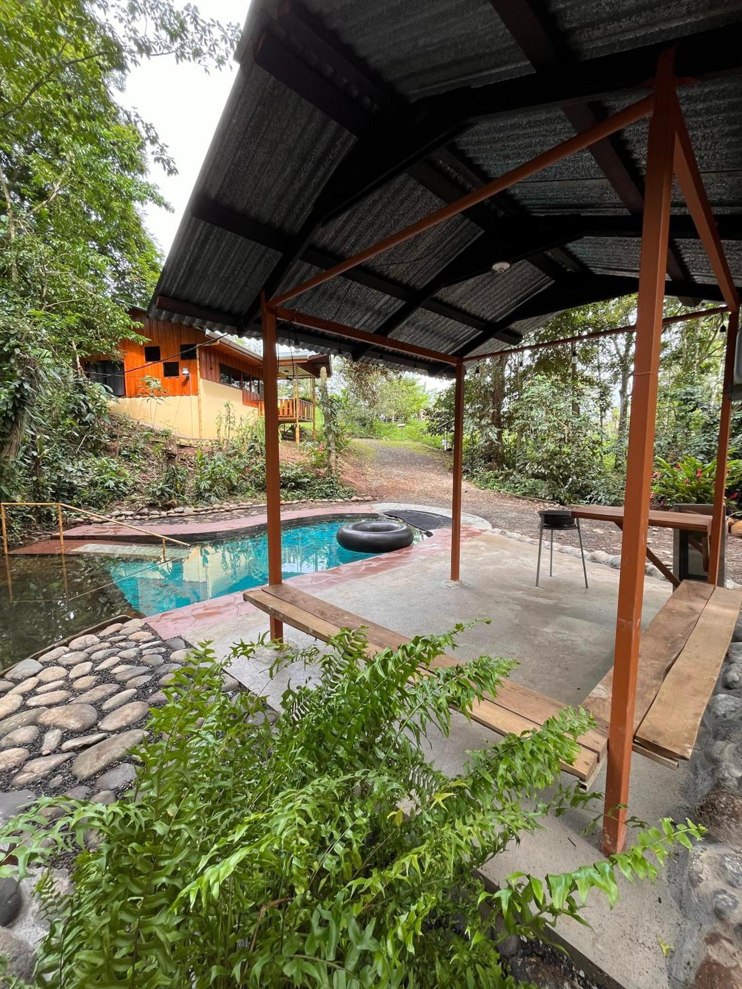 Gambas Lodge La Fortuna 外观 照片