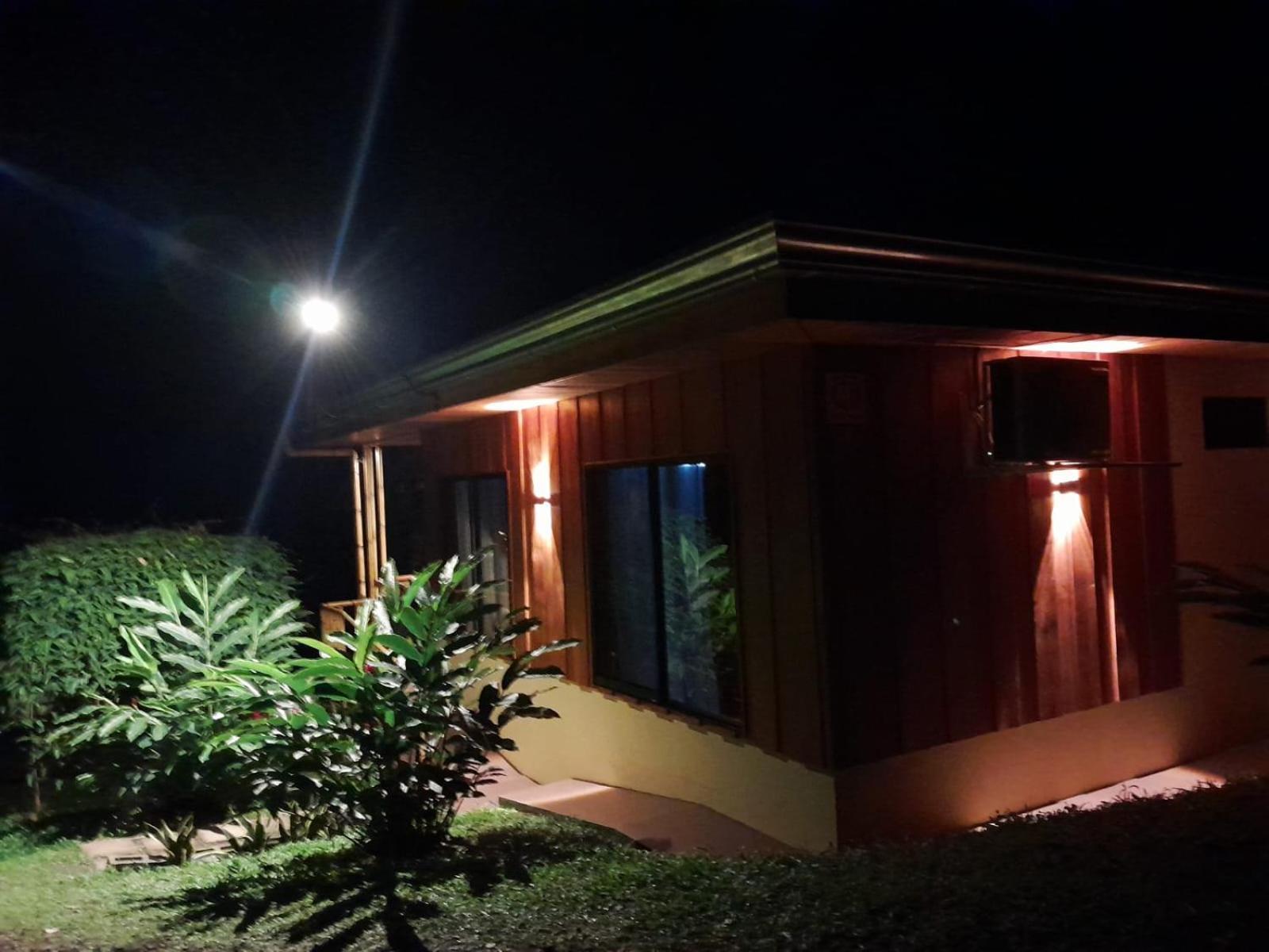 Gambas Lodge La Fortuna 外观 照片